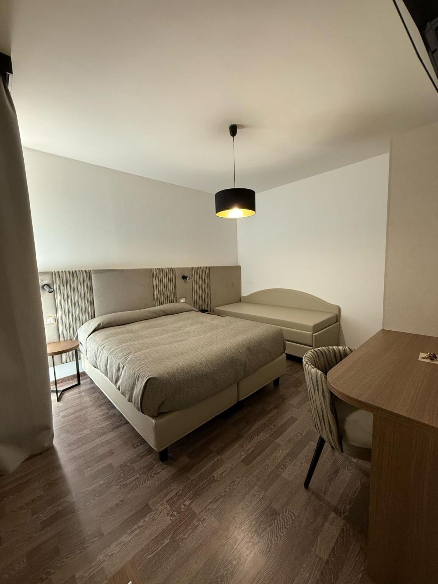 Hotel Miramare Pineto Eksteriør billede